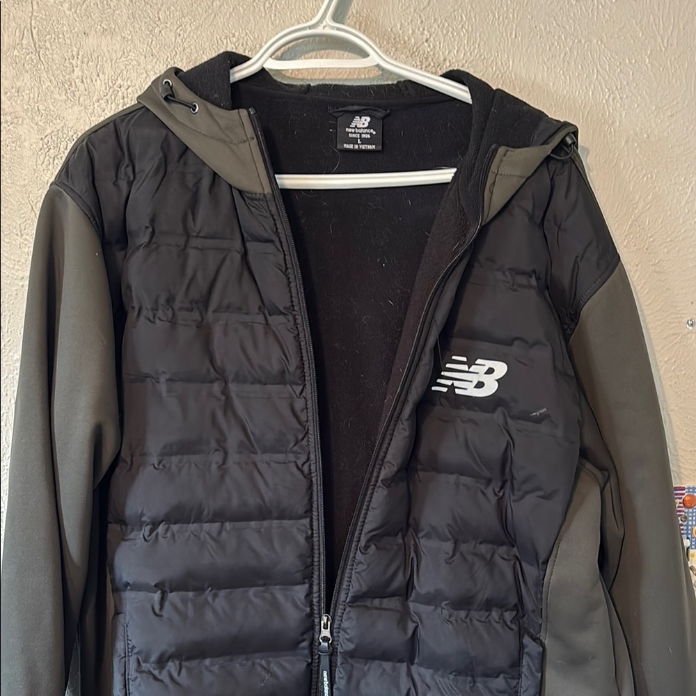 New Balance Black and Green Puffer Jacket Hybrid Design